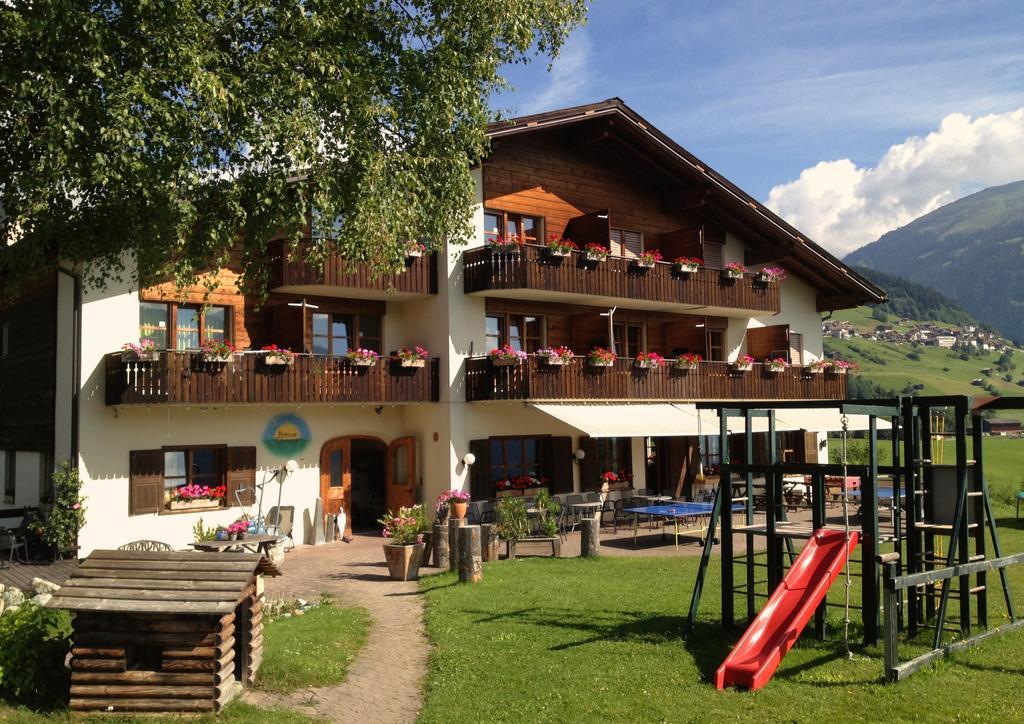 Familien Und Wanderhotel Clarezia Breil/Brigels Ngoại thất bức ảnh
